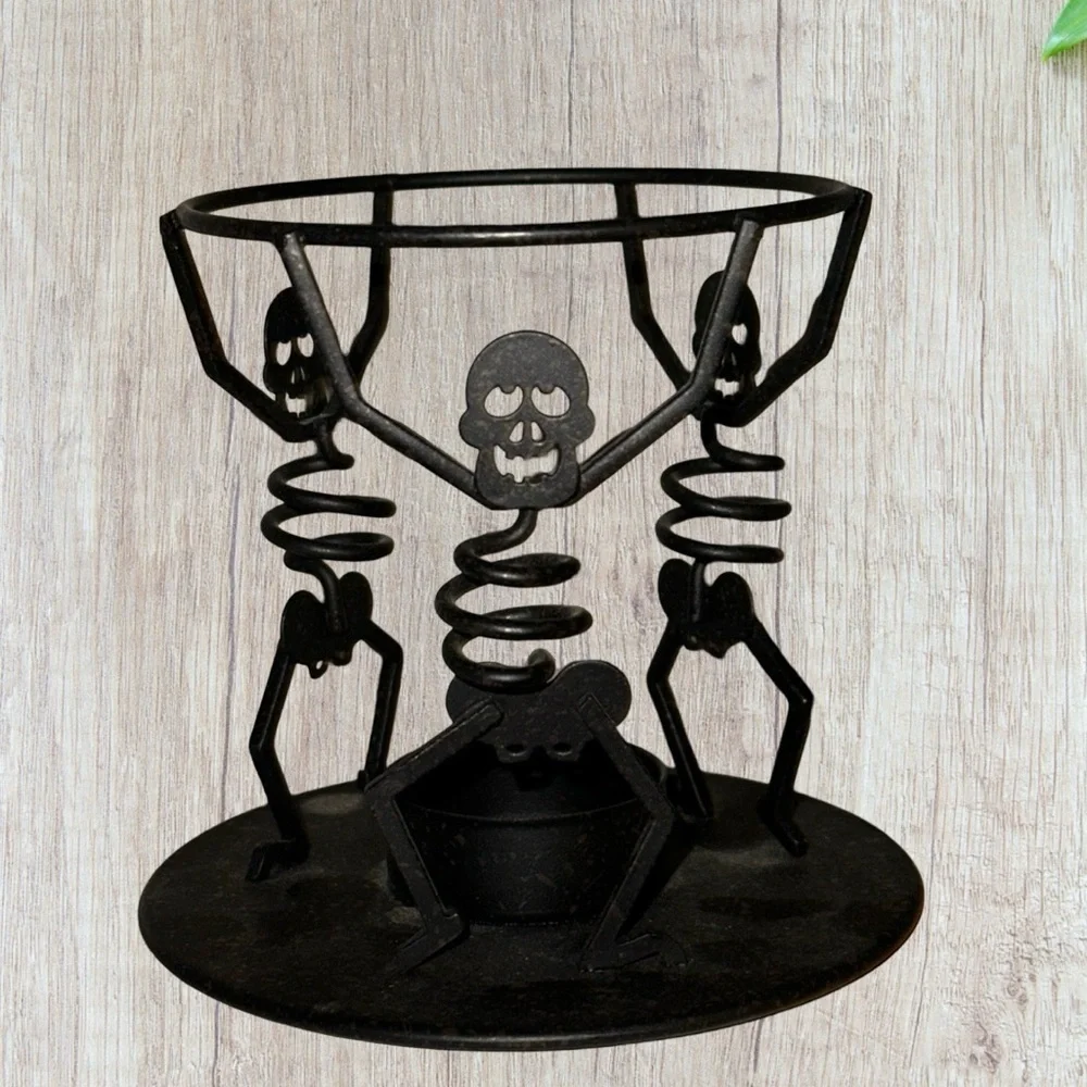 PartyLite Mr. Bones HALLOWEEN Aroma Melts Wax Warmer Retired P8603 Black Metal. - Picture 14 of 16